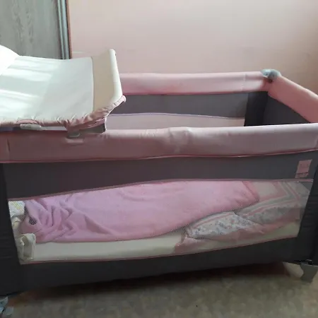 Galerie D'art D'une Ancienne Mairie De 1783 Espelette